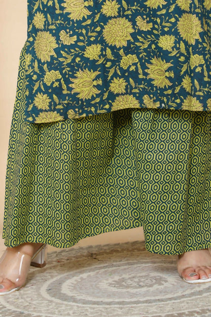 Miravan Women's Plus Size Green Floral Pure Cotton Kurta With Sharara