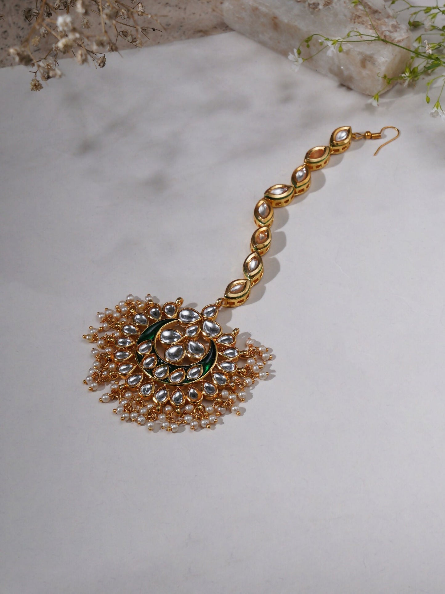 Kundan Maang Tikka (Gold) - Ruby Raang