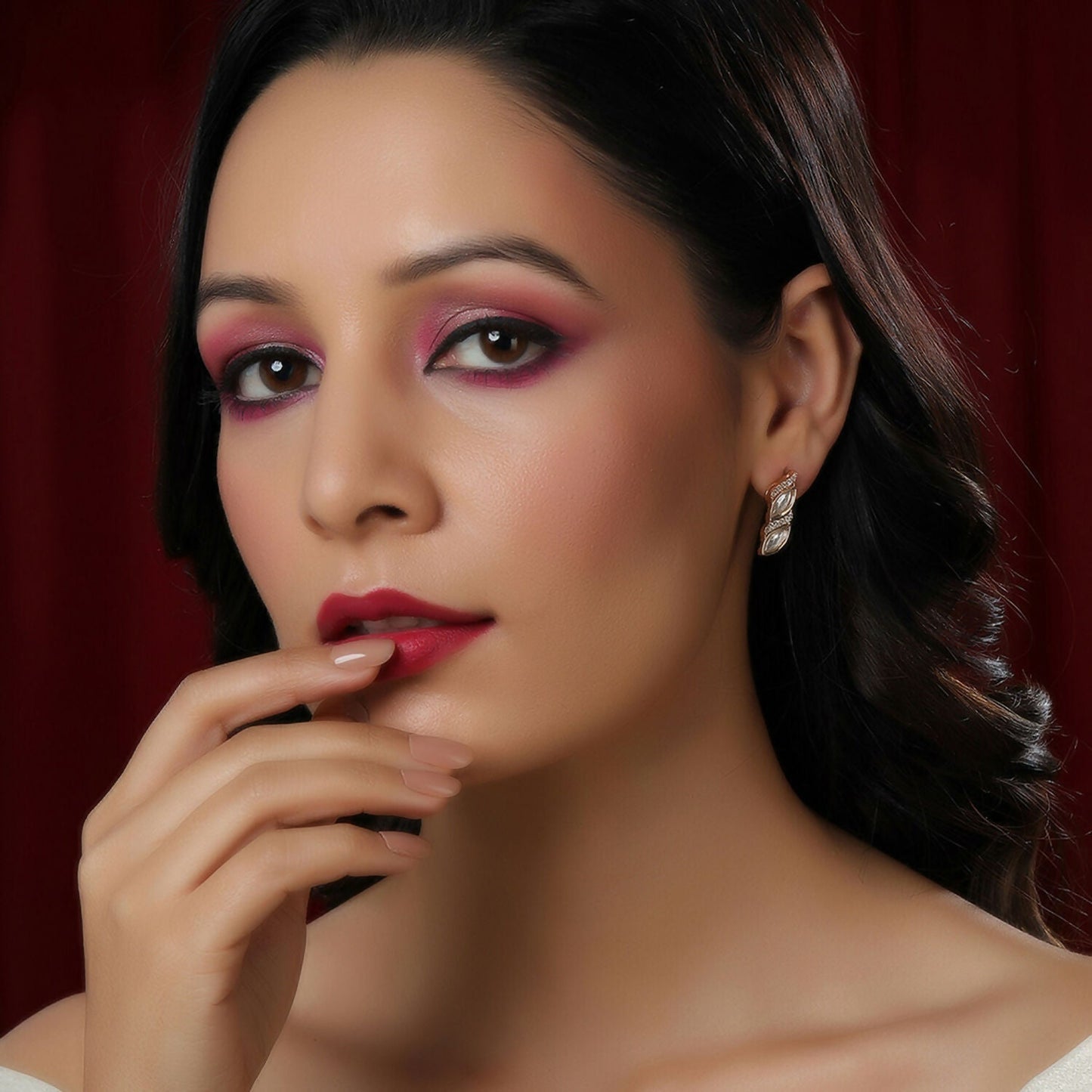 Boat Shaped Earrings with Diamond in Gold (Gold) - Ruby Raang