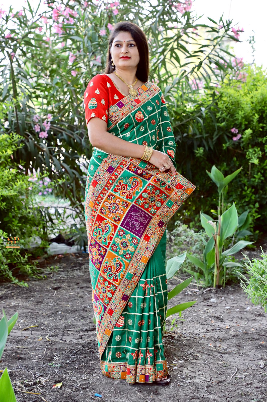 Lorenvalley Fashion Premium Green Dola Silk Embroidery and Diamond work with Jacquard Lace Border Saree