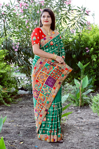 Lorenvalley Fashion Premium Green Dola Silk Embroidery and Diamond work with Jacquard Lace Border Saree