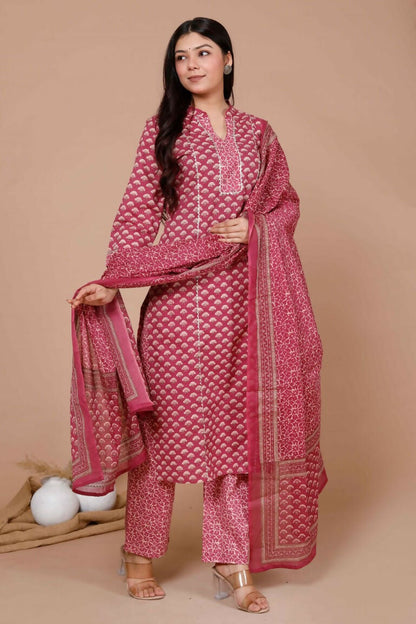 Miravan Women's Pink Straight Floral Printed Kurta & Palazzo With Dupatta Set