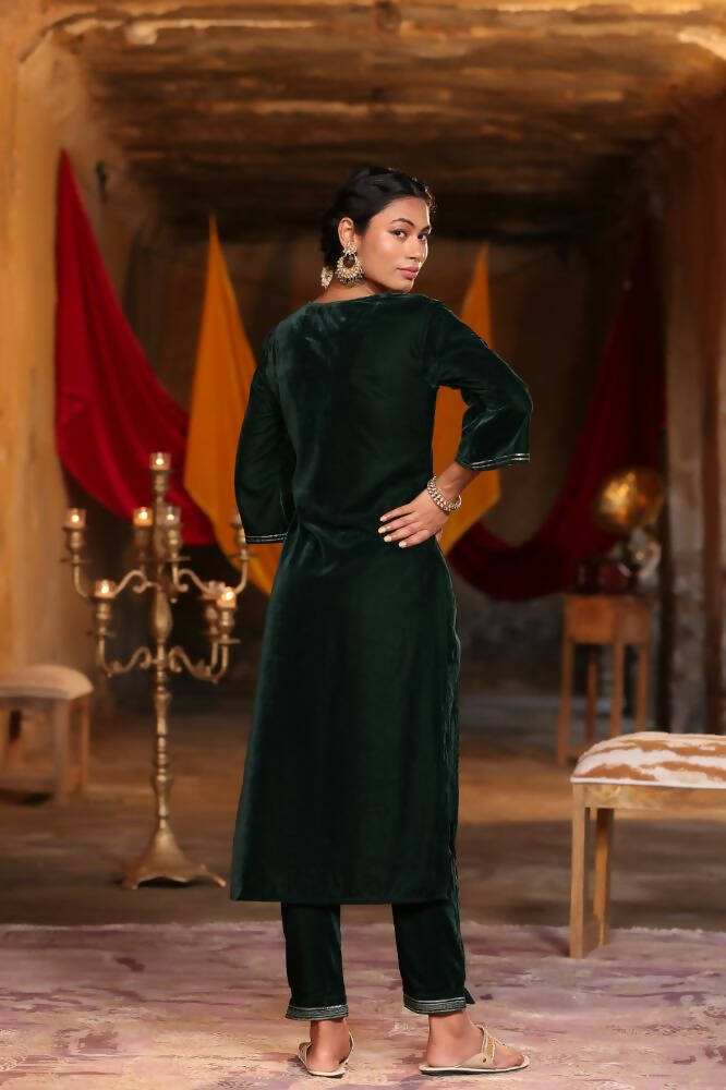 Juniper Women Jadegreen Velvet Embroidered Straight Kurta Sets