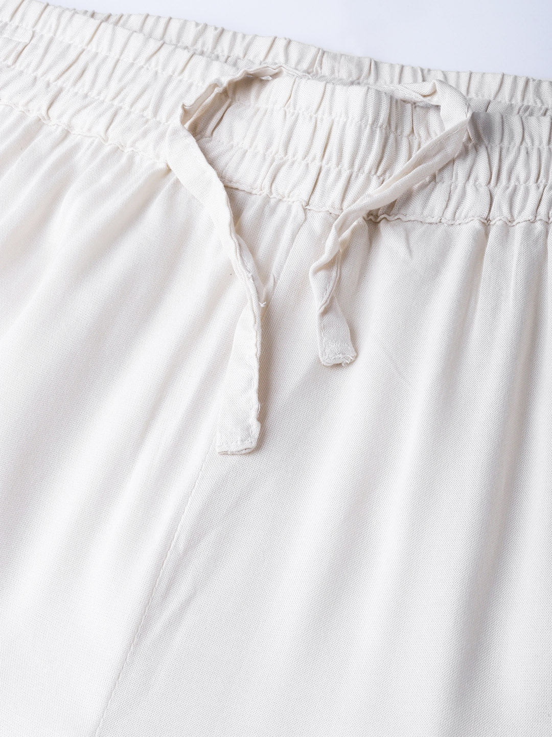 Juniper Women Offwhite Rayon Solid Wide Leg Palazzo