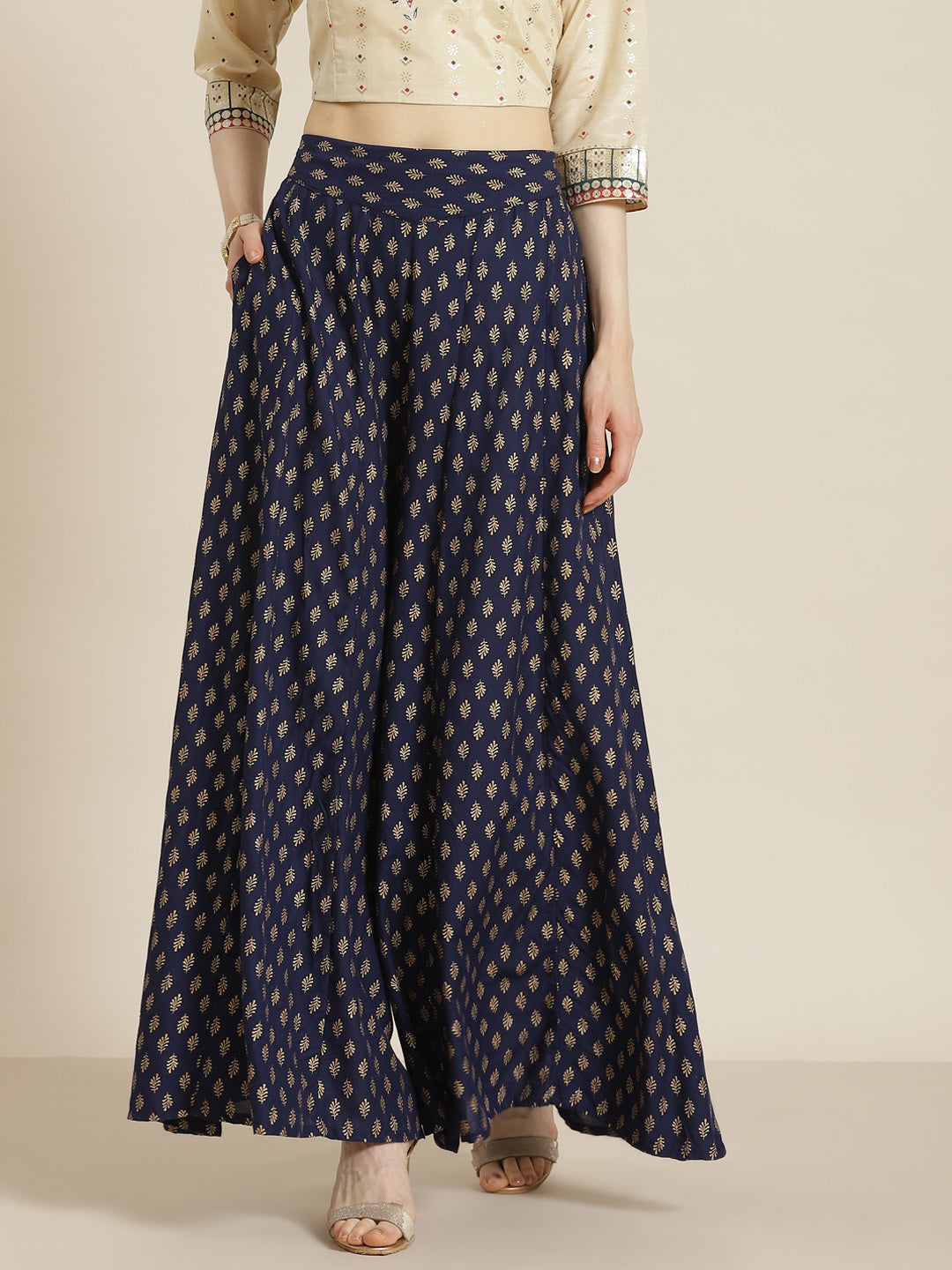 Juniper Women Navy Rayon Printed Flared Palazzo