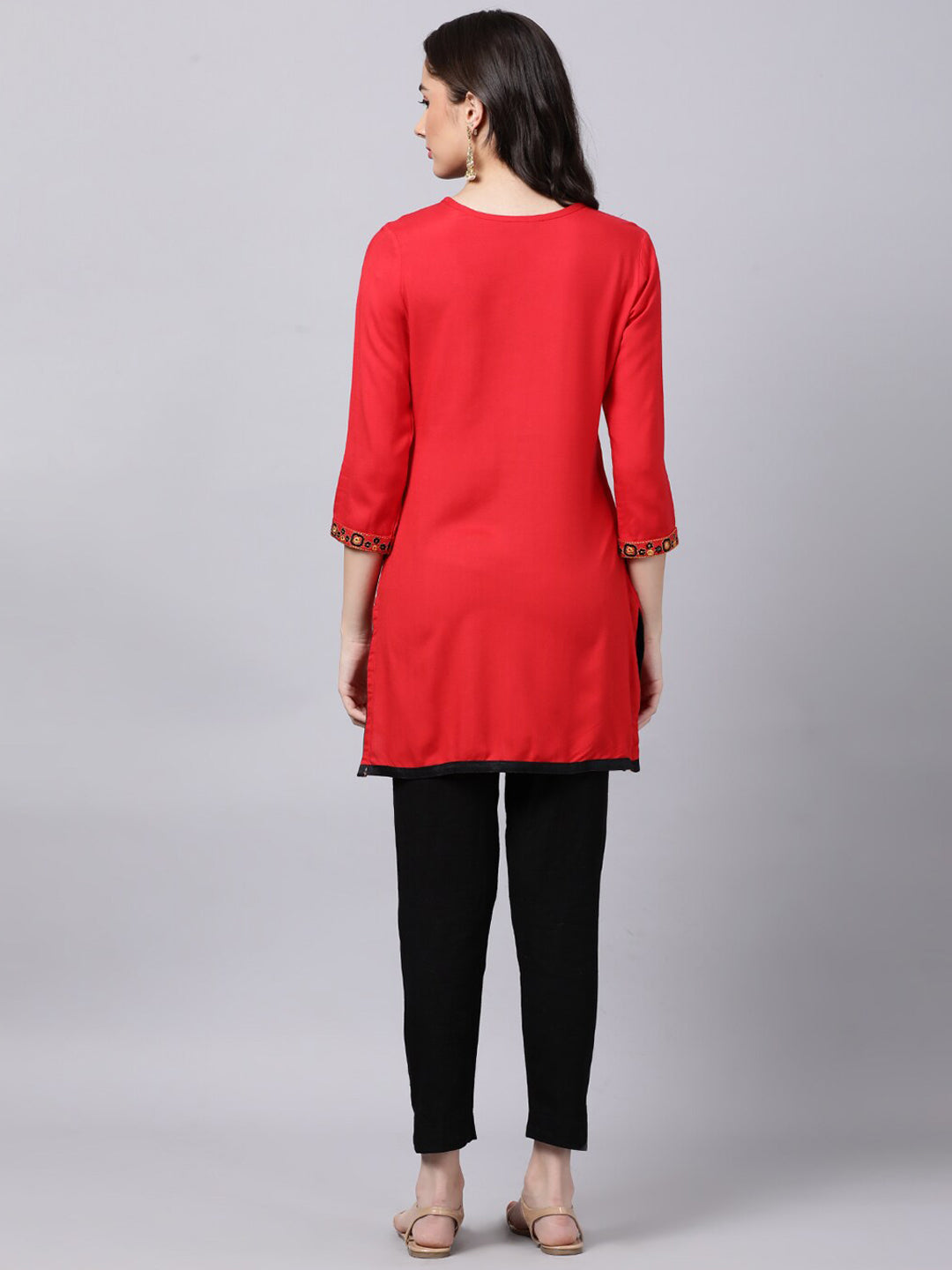 Souchii Women Red Yoke Design Thread Work Grandeur & Majestic Artwork Kurta