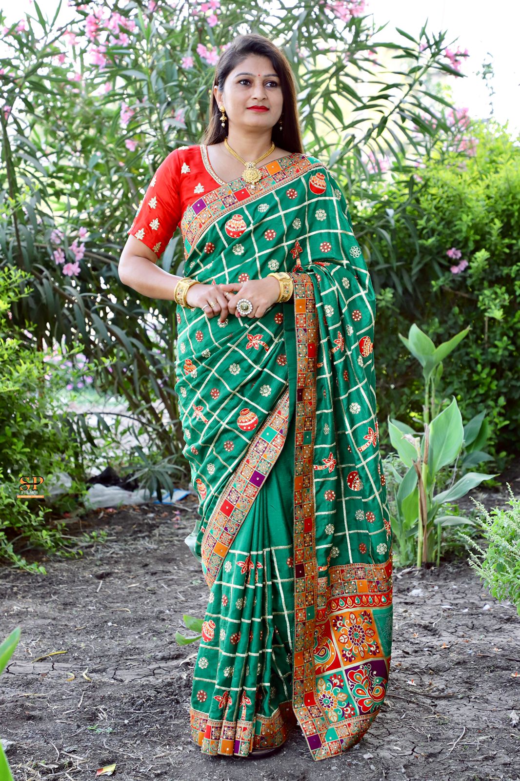 Lorenvalley Fashion Premium Green Dola Silk Embroidery and Diamond work with Jacquard Lace Border Saree