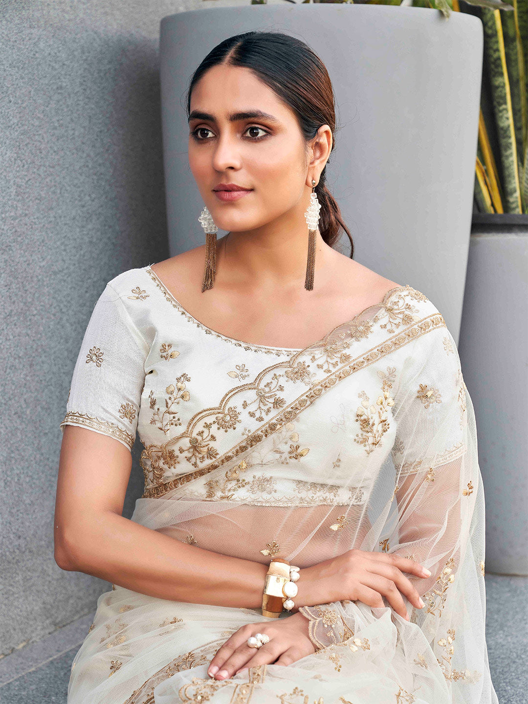 Tikhi Imli Ethnic Motifs Sequinned Embroidered Net Saree