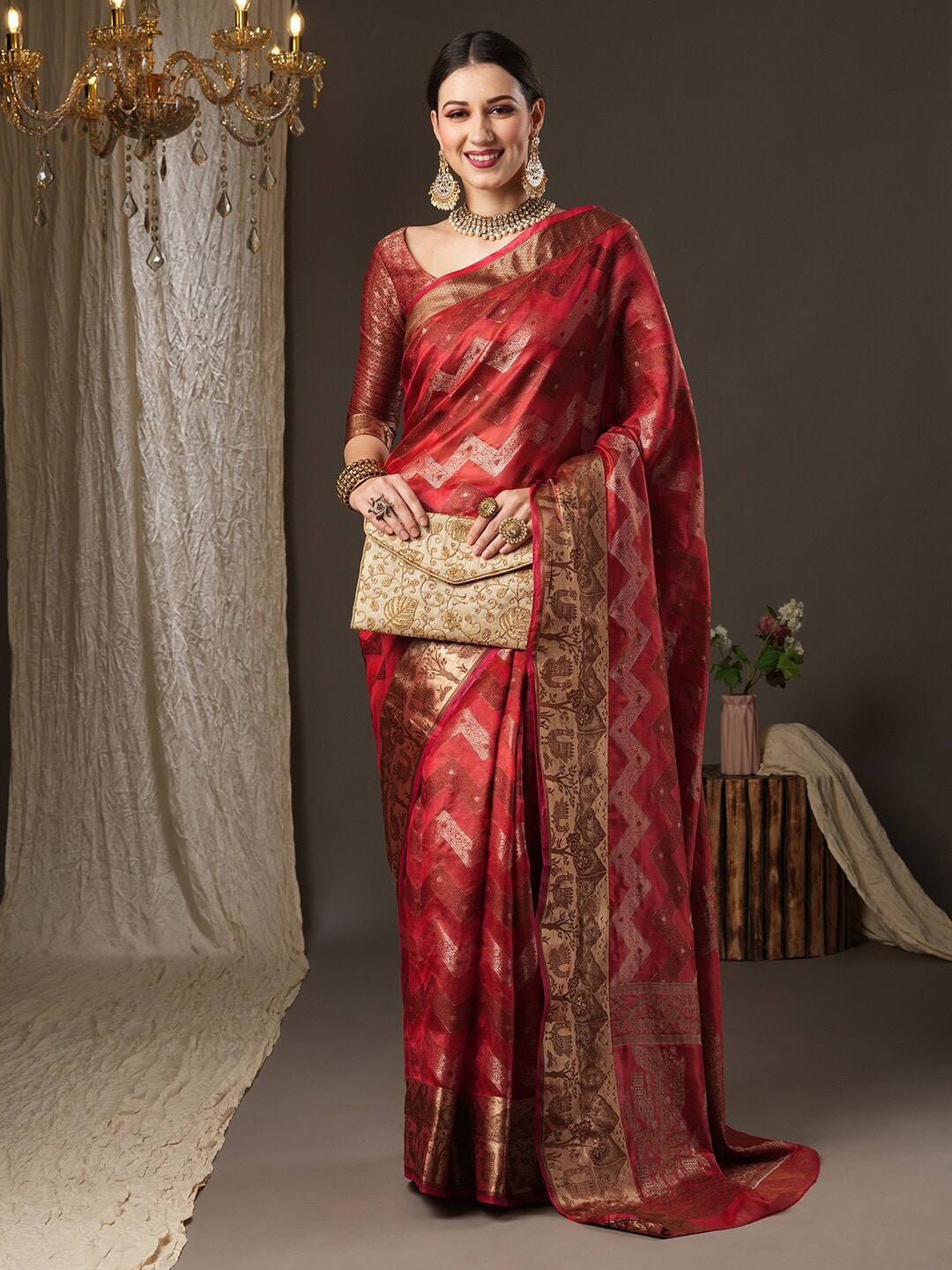 Saree Mall Pink & Gold-Toned Woven Design Zari Silk Blend Bagru Sarees