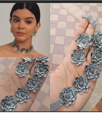 Silver-Plated Alloy Oxidised Rose Shape Necklace - The Pari