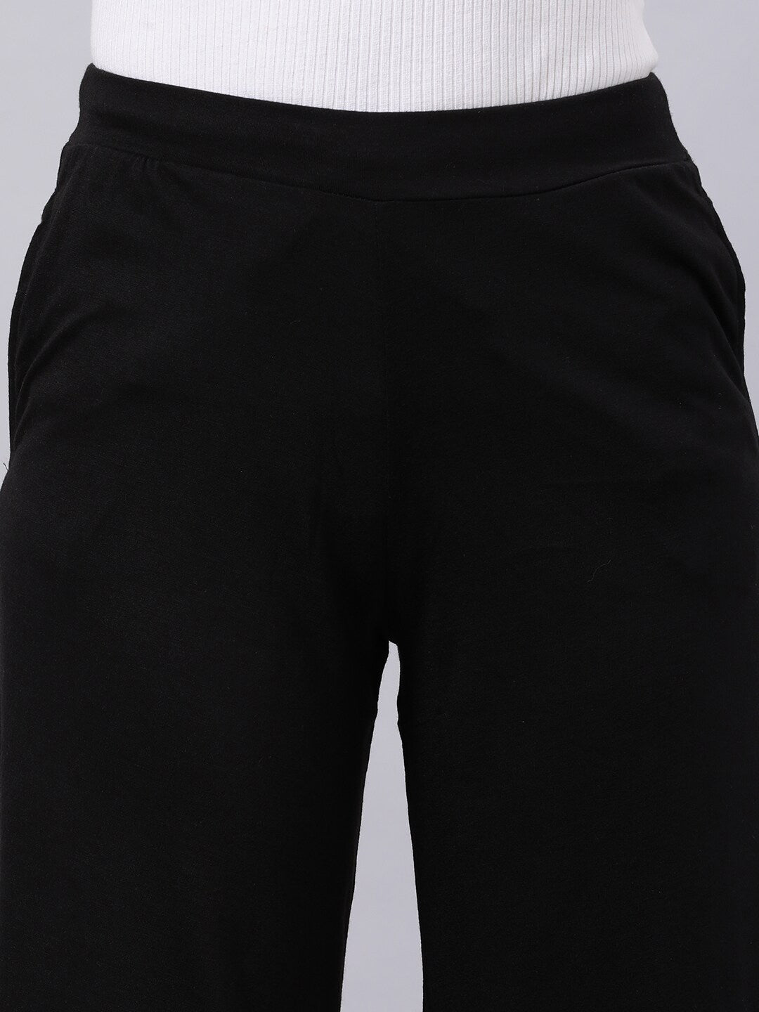 Souchii Women Black Liva Solid Palazzos