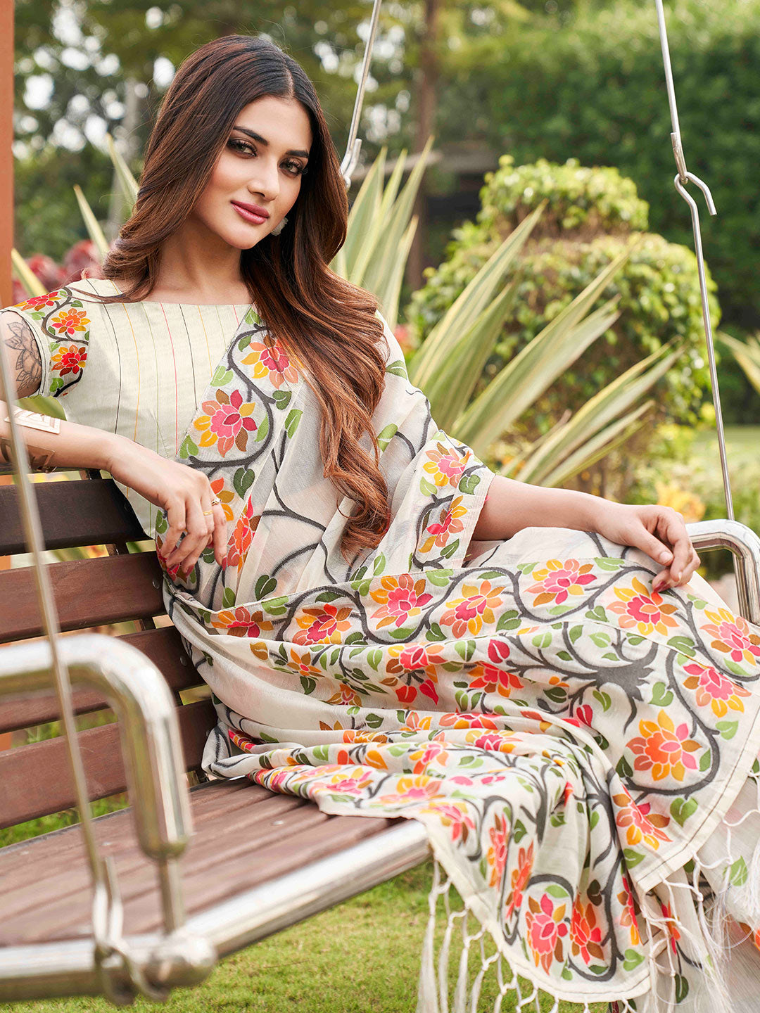 Tikhi Imli White Floral Woven Design Saree