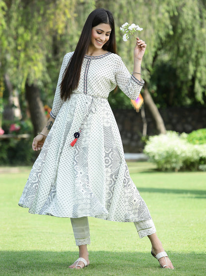 Juniper Women's Ivory Georgette Printed Anarkali Kurta