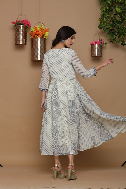 Juniper Womens Ivory Georgette Bandhani Print Kurta
