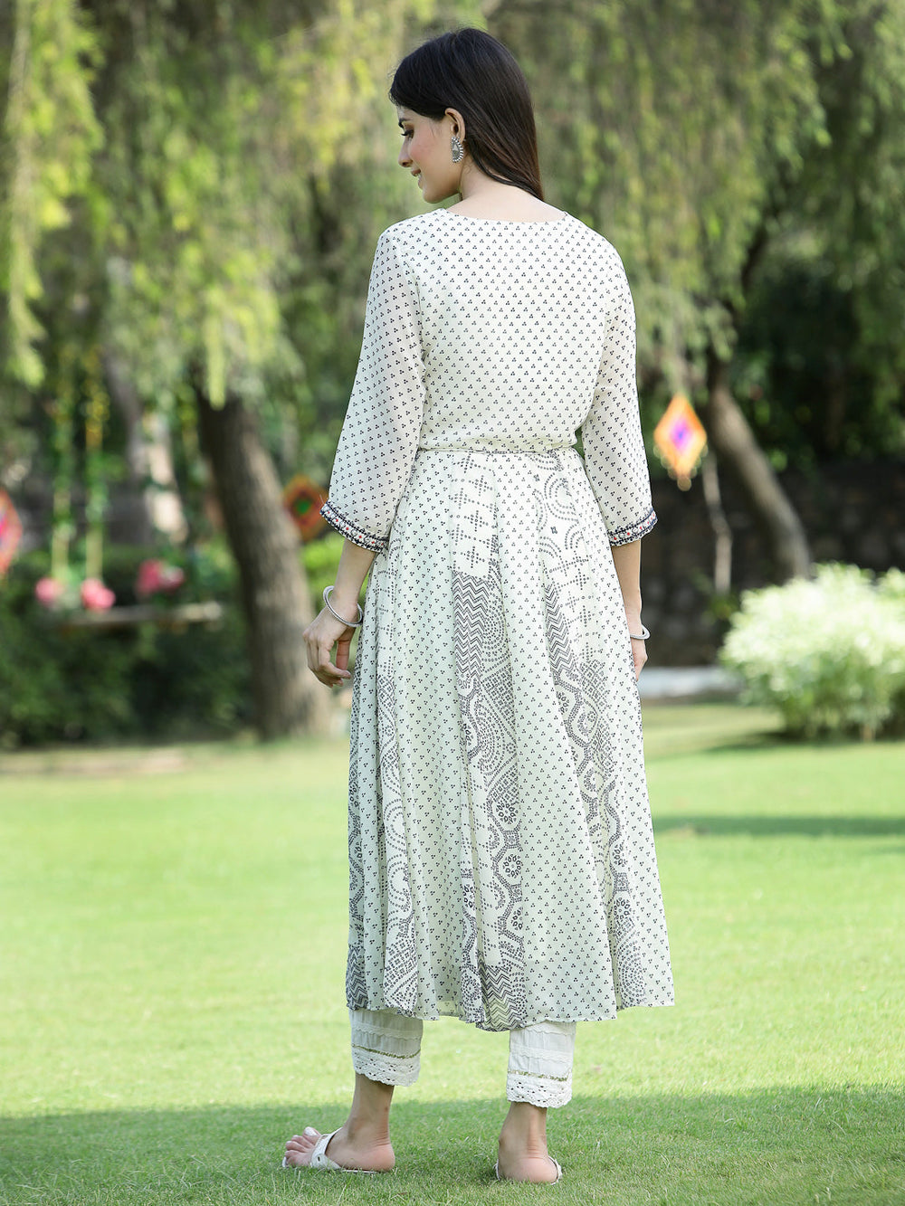 Juniper Women's Ivory Georgette Printed Anarkali Kurta