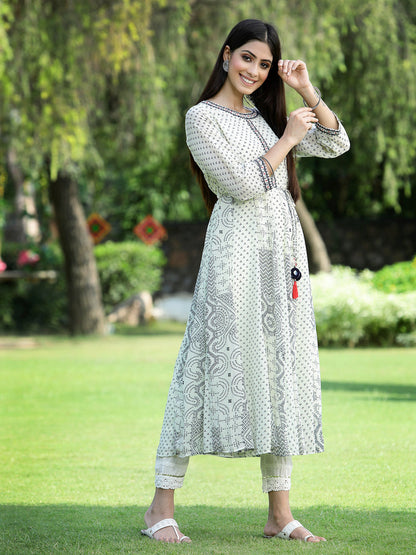 Juniper Women's Ivory Georgette Printed Anarkali Kurta