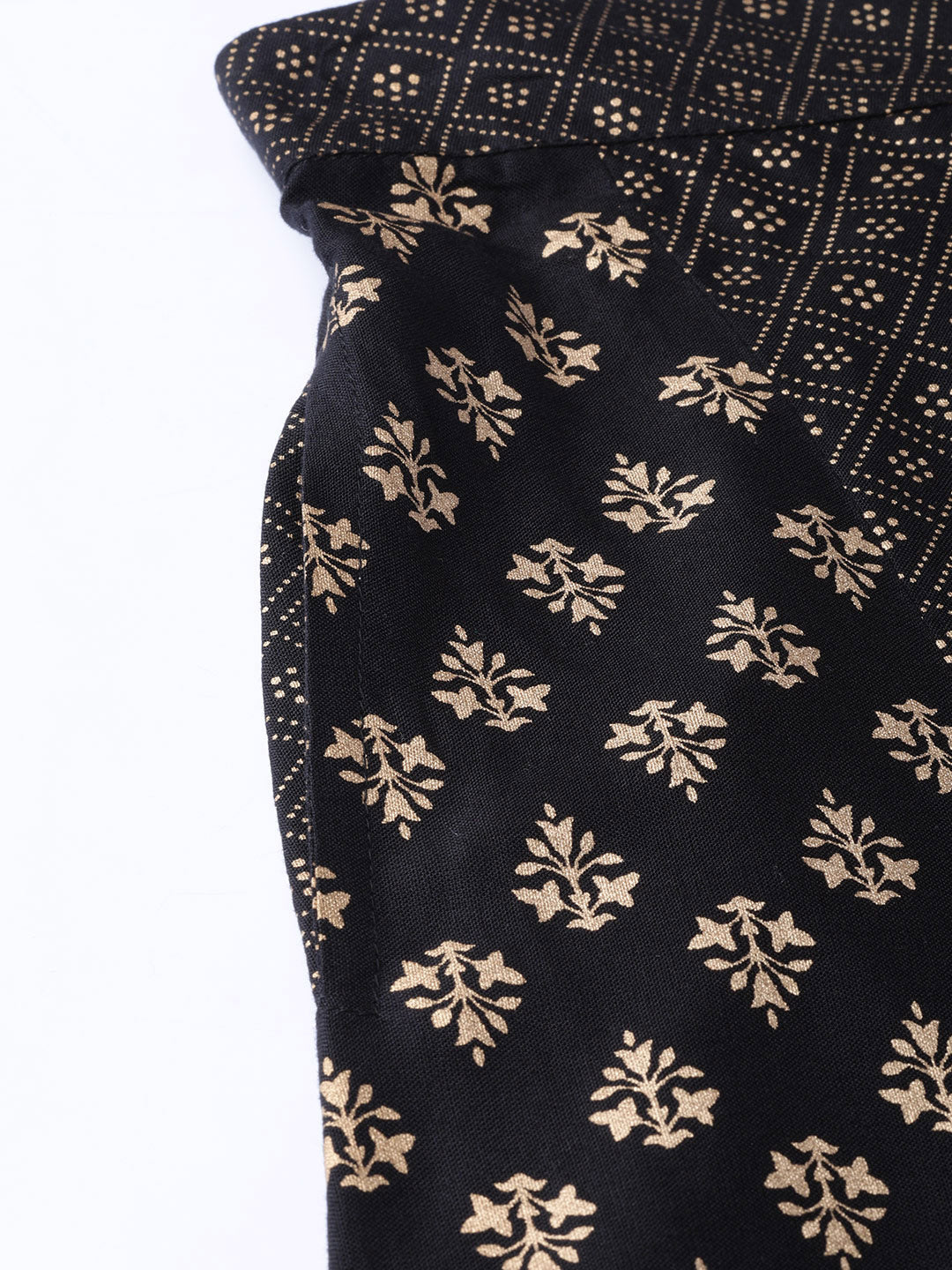 Juniper Women Black Rayon Printed Flared Palazzo