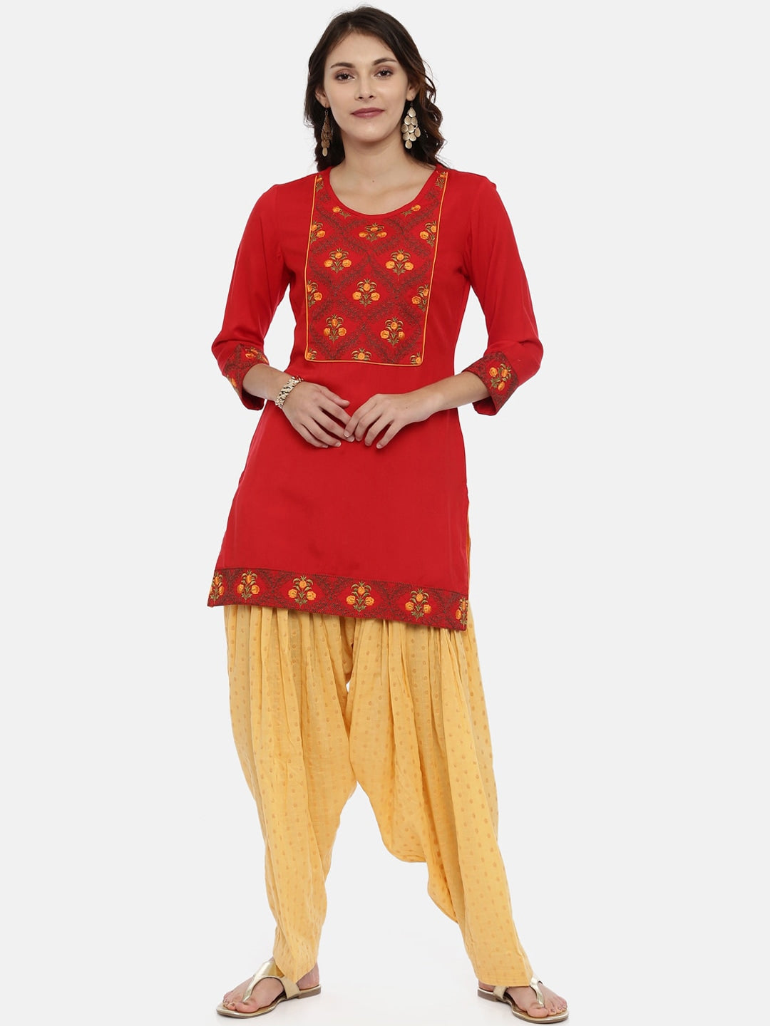 Souchii Women Beige Woven Design Patiala