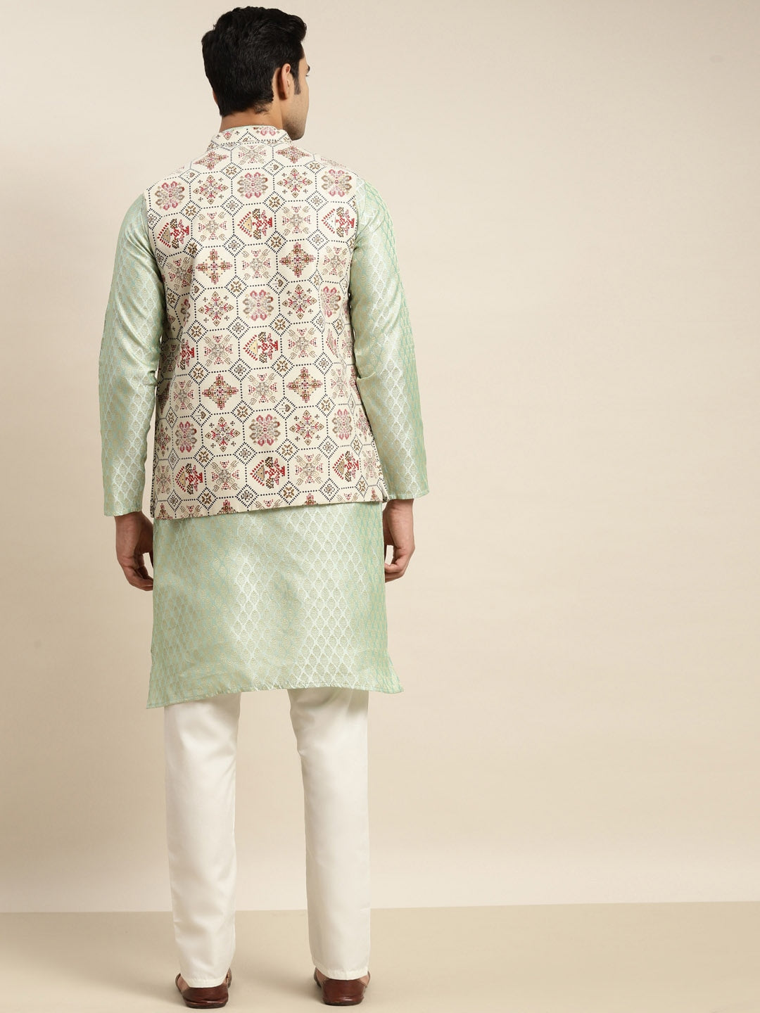 Sojanya Men Green Ethnic Motifs Woven Design Kurta & Churidar Comes With a Nehru Jacket