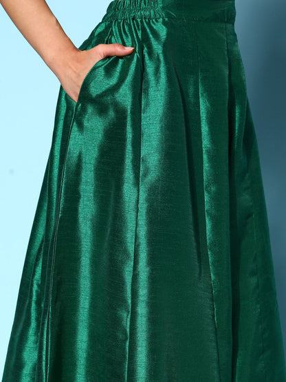 Ahalyaa Women Green & Gold-Toned Printed Co-ords