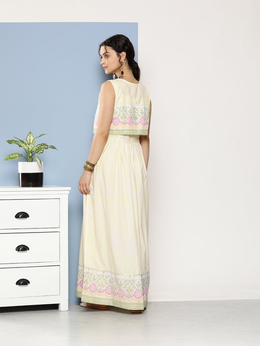 Ahalyaa Women Checked Maxi Ethnic Dress