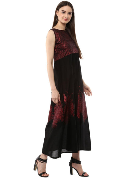 Ahalyaa Women Black and Red Indo western Cotton Blend Kalidar Kurta