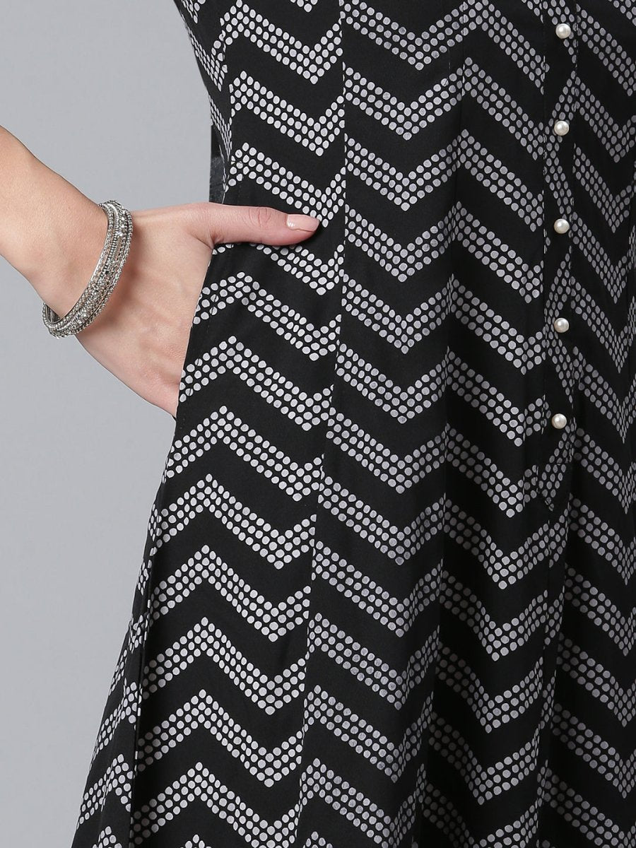 Ahalyaa Crepe Black Printed Kurta
