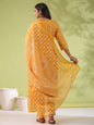 Janasya Regular Poly Cotton Mustard Gemometric V-Neck Kurta Set