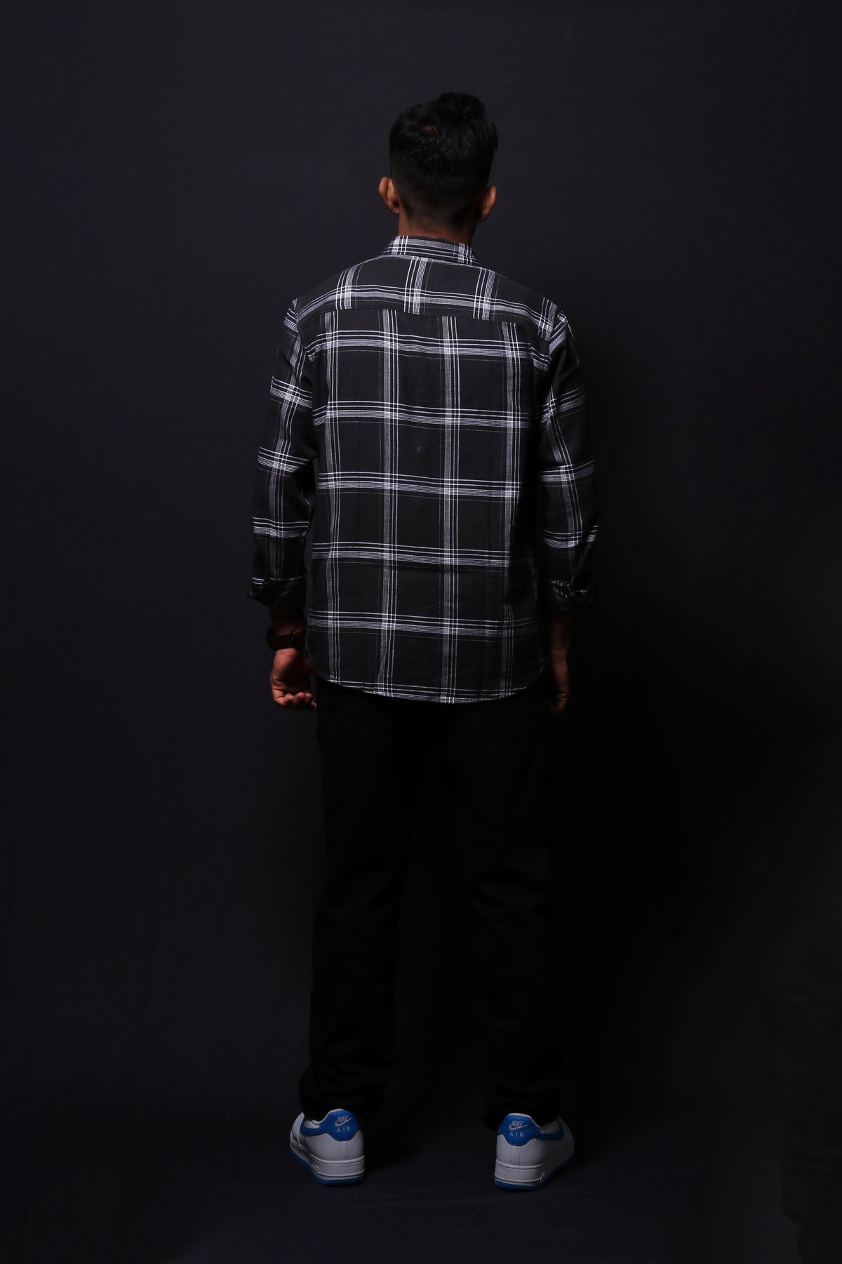 Jonesburg Men's Black Checks Regular Fit Shirt