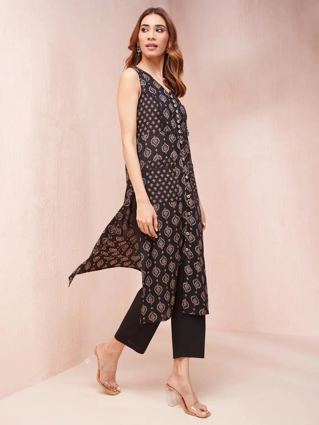 Yufta Black Ethnic Motifs Round Neck Straight Kurta