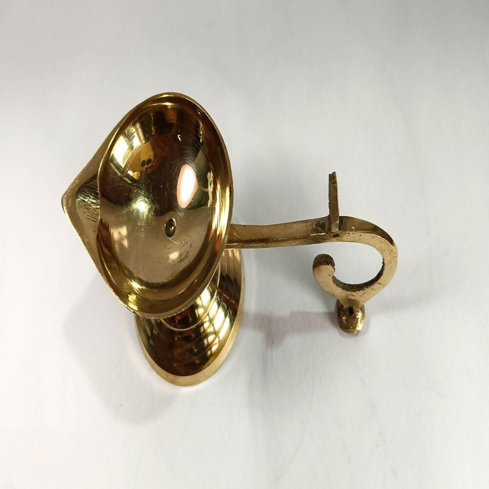 Brass Kapoor Dani