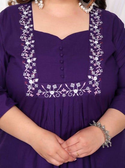 Miravan Women's Plus Size Purple Embroidered Sweetheart Neck & Accordion Pleated Solid A-Line Kurta And Palazzo Set