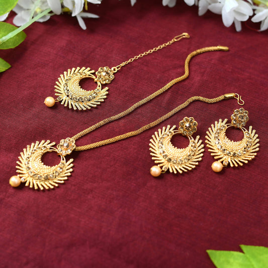 Mominos Fashion Johar Kamal Gold-Polished Brass Finish Long Necklace For Women (Golden)