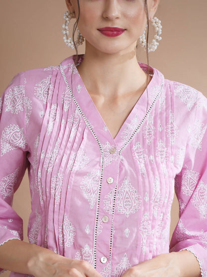 Myshka Women's Pink Printed V-Neck Top