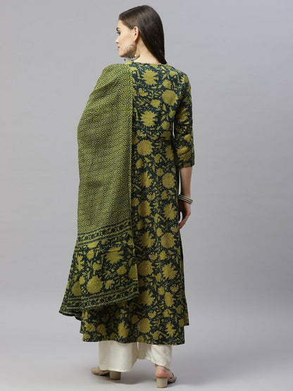 Miravan Women's Pure Cotton Printed Anarkali Kurta With Gold Print Dupattas
