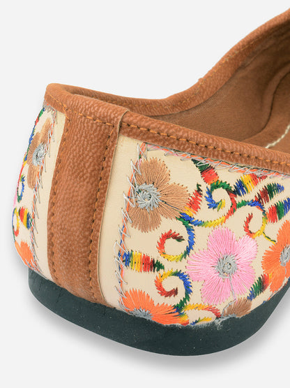Desi Colour Women Indian Ethnic Footwear-Cushioned Offwhite Multi Floral