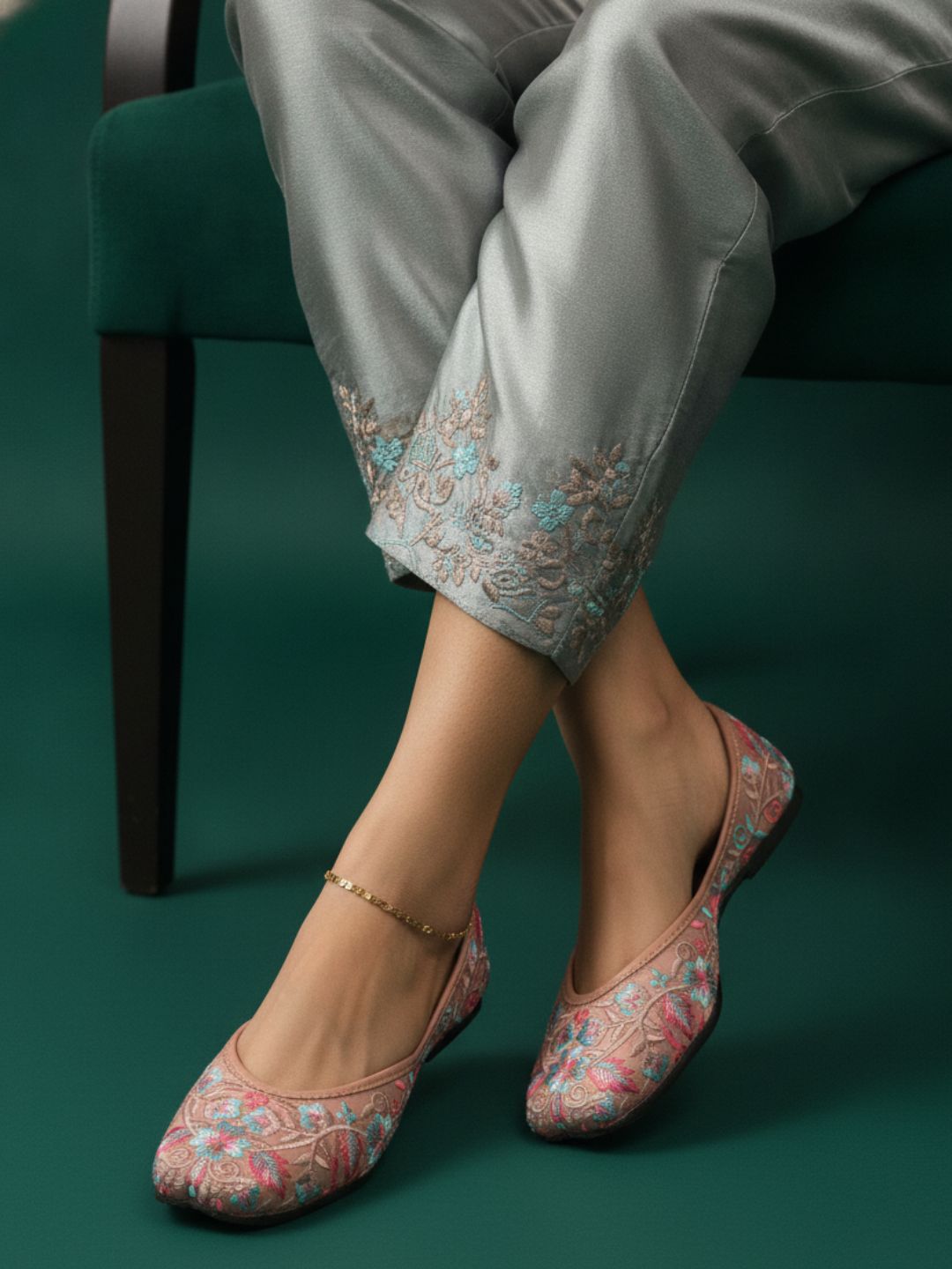 Desi Colour Women Indian Ethnic Footwear-Ultra Comfortable -Peach