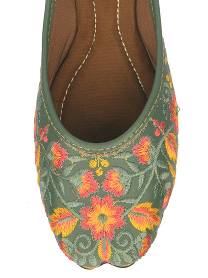Desi Colour Women Indian Ethnic Footwear-Cushioned -Green