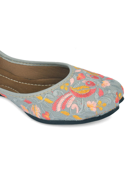 Desi Colour Women Indian Ethnic Footwear-Cushioned -Grey