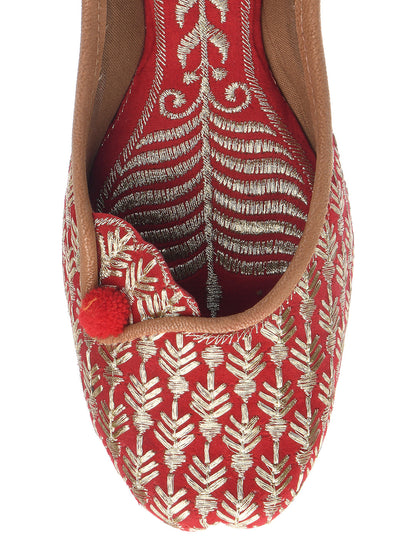 Desi Colour Women Indian Ethnic Footwear-Cushioned Embroidered Ruby