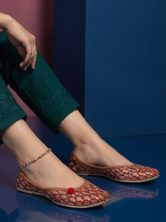 Desi Colour Women Indian Ethnic Footwear-Cushioned Embroidered Ruby
