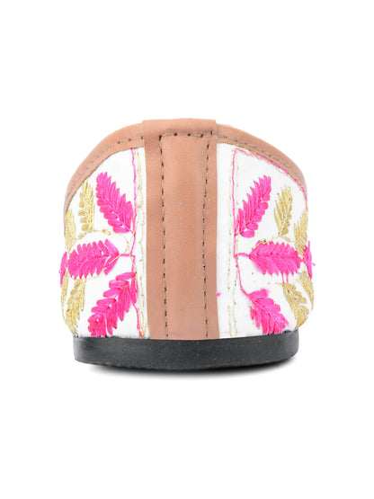 Desi Colour Women Indian Ethnic Footwear-Pink Leaves
