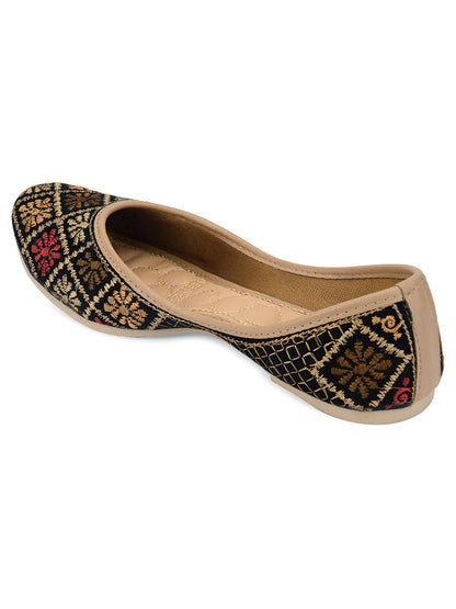 Desi Colour Women Indian Ethnic Footwear-Black Thread Work 2