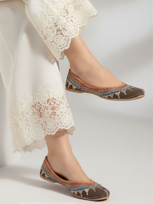 Desi Colour Women Indian Ethnic Footwear-Embroidered Grey Zari