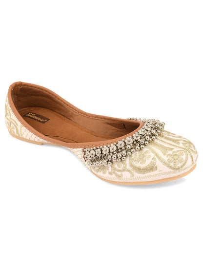 Desi Colour Women Indian Ethnic Footwear-Off White-Gungroo