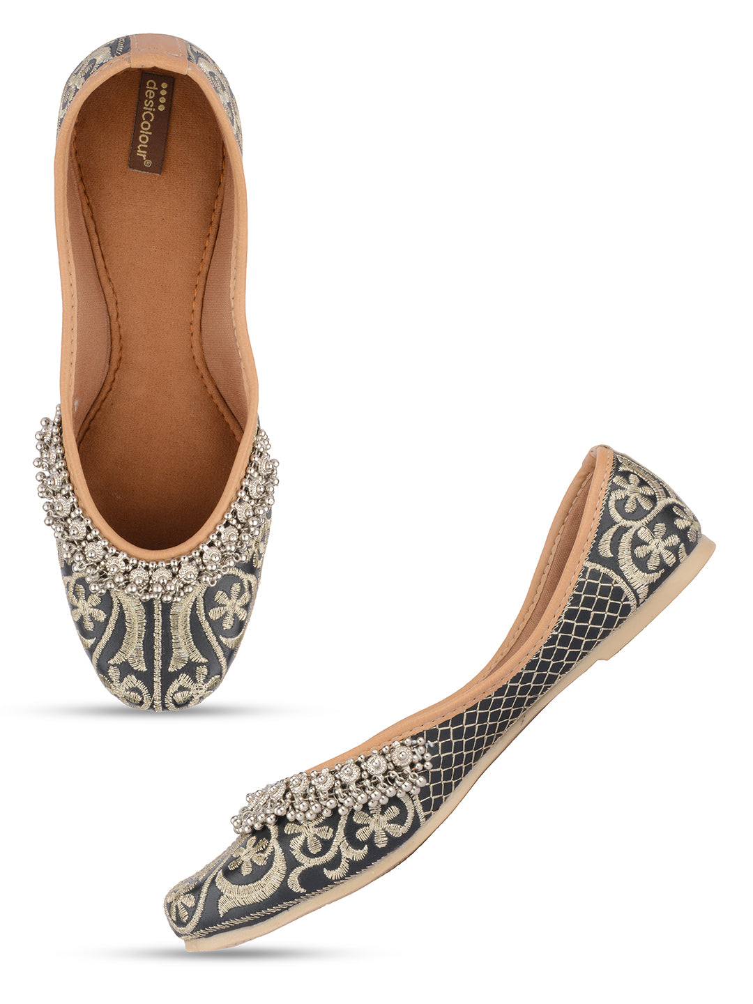 Desi Colour Women Indian Ethnic Footwear-Black Gungroo
