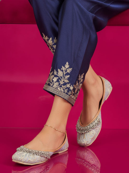 Desi Colour Women Indian Ethnic Footwear-Grey Gungroo