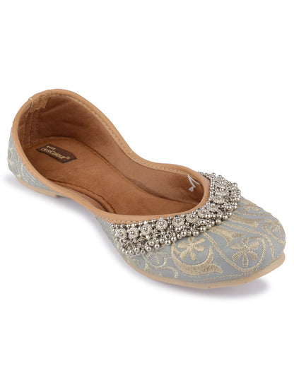 Desi Colour Women Indian Ethnic Footwear-Grey Gungroo