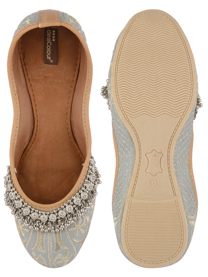 Desi Colour Women Indian Ethnic Footwear-Grey Gungroo