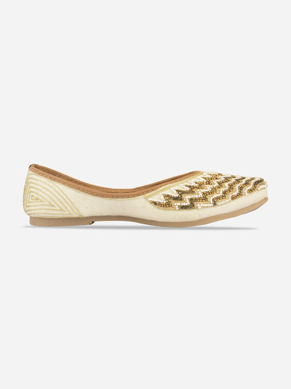 Desi Colour Women Indian Ethnic Footwear-Gold Zigzag
